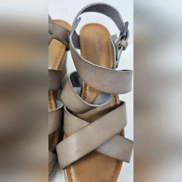 Maurices Women's Taupe Jaden Strappy Wedge Sandal Size 8 - Picture 5 of 12